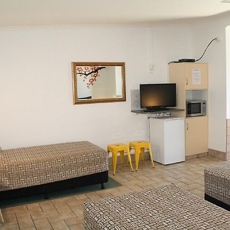 Central Motel Gin Gin Exteriér fotografie