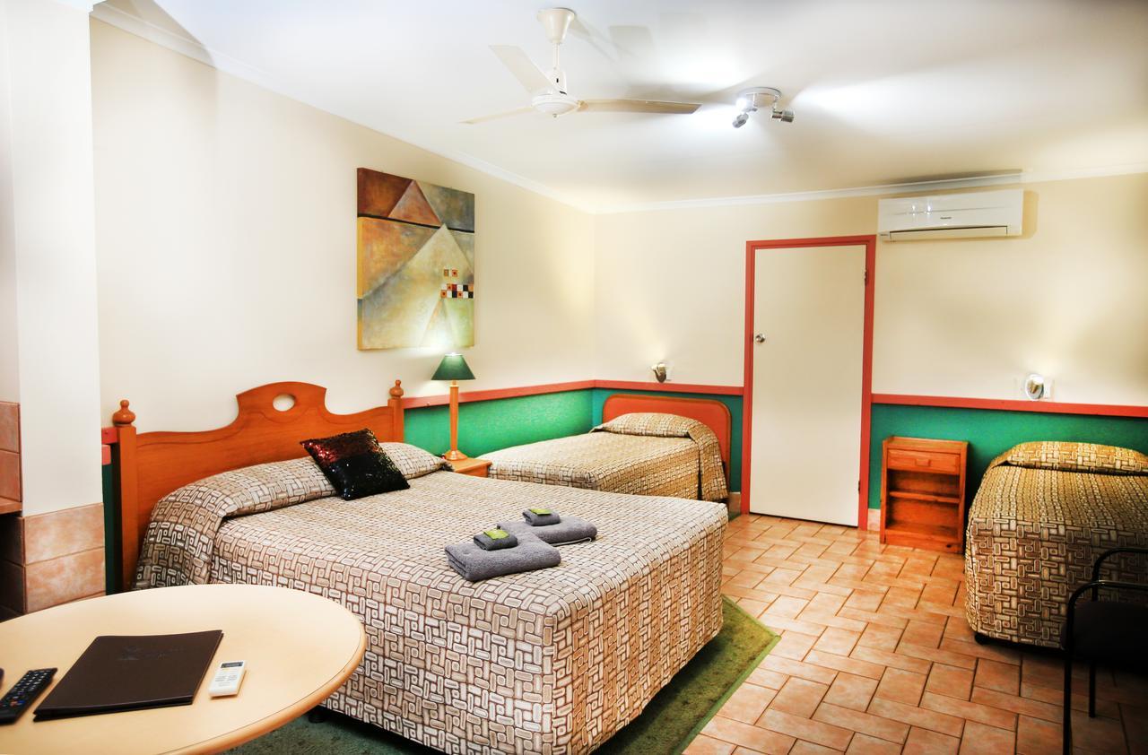 Central Motel Gin Gin Exteriér fotografie