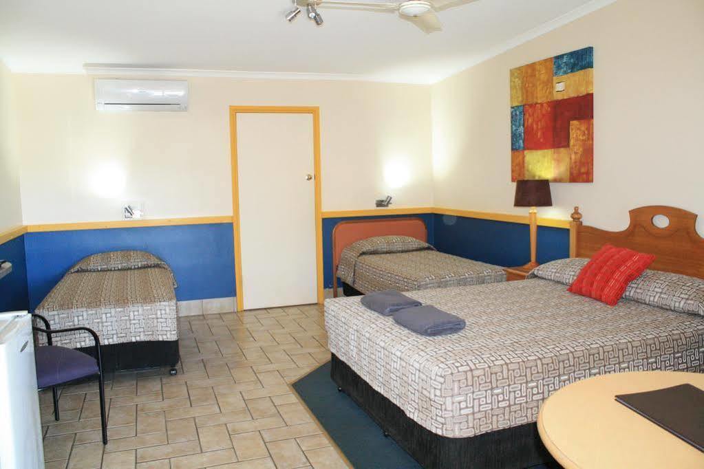 Central Motel Gin Gin Exteriér fotografie
