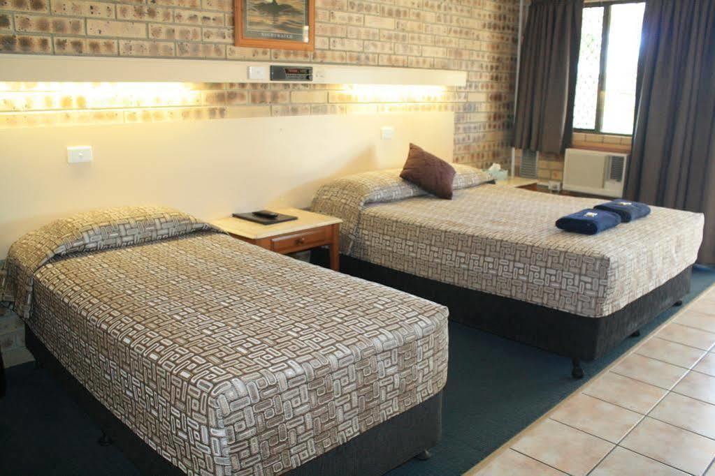 Central Motel Gin Gin Exteriér fotografie